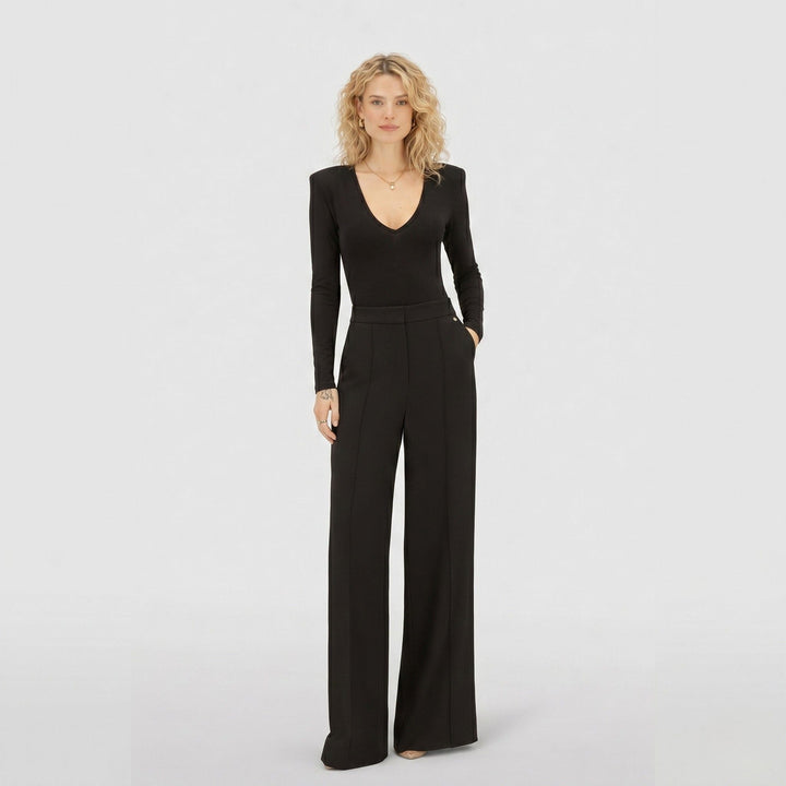 Arielle | Women’s Structured Shoulder V-Neck Top