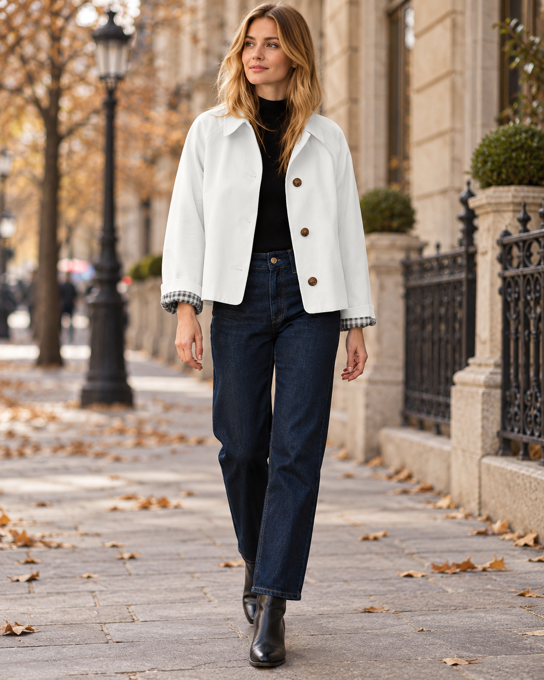 Corvienne | Women’s Cropped Trench Coat with Plaid Lining