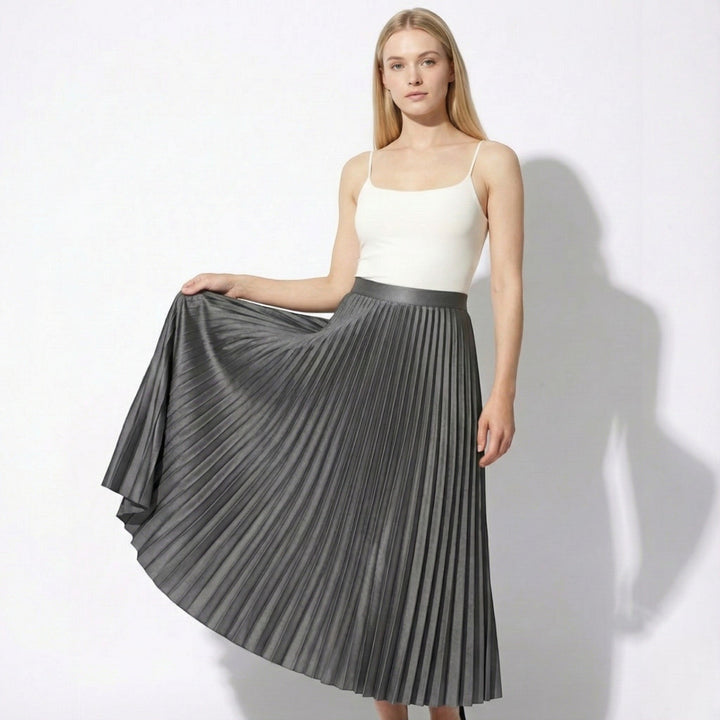 Elanora | Women's Minimalist Tailored Top – Elegant Streamlined Everyday Essential 2