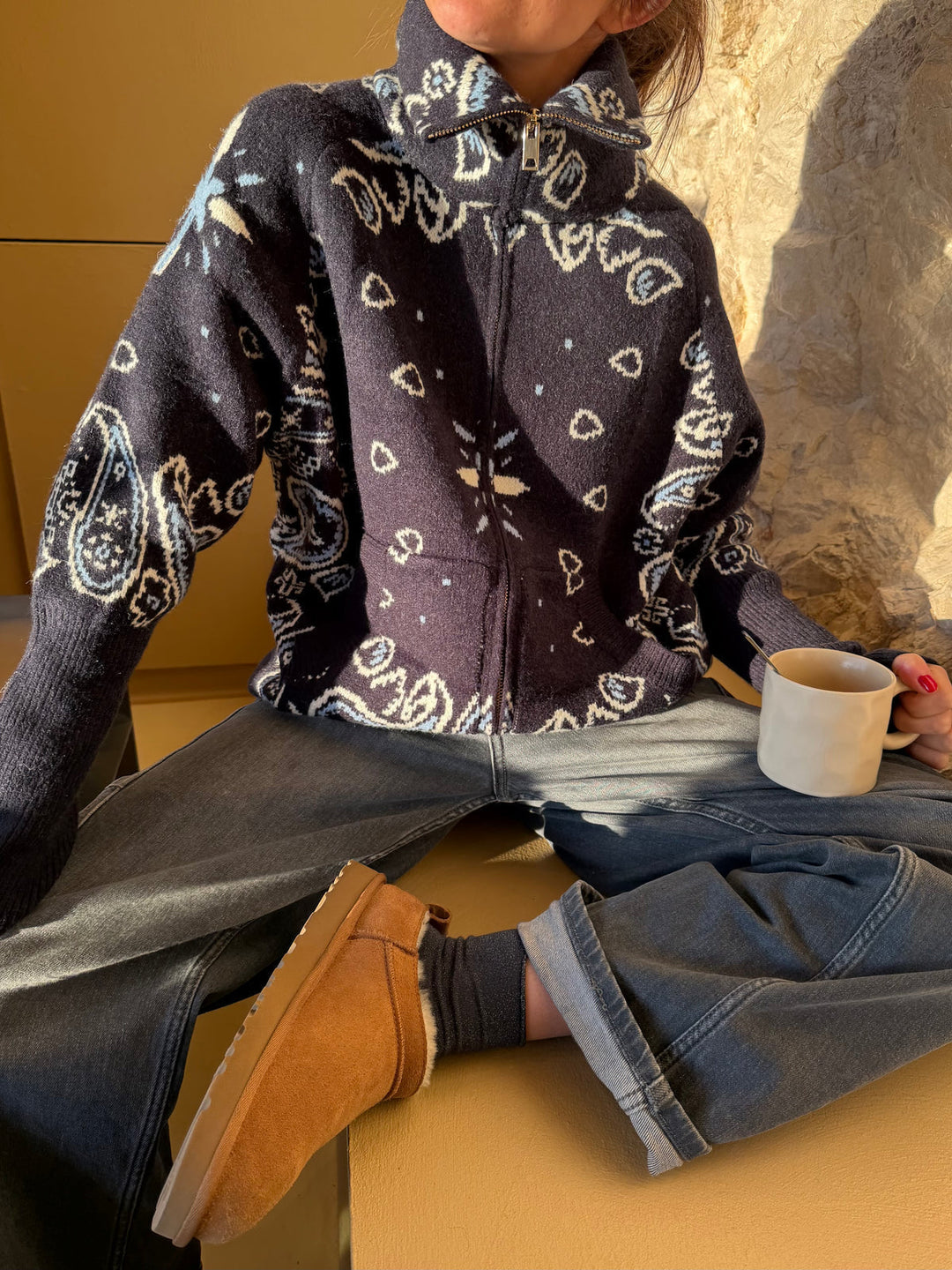 Paisvienne | Women's Oversized Paisley Print Zip-Up Knit Cardigan 4