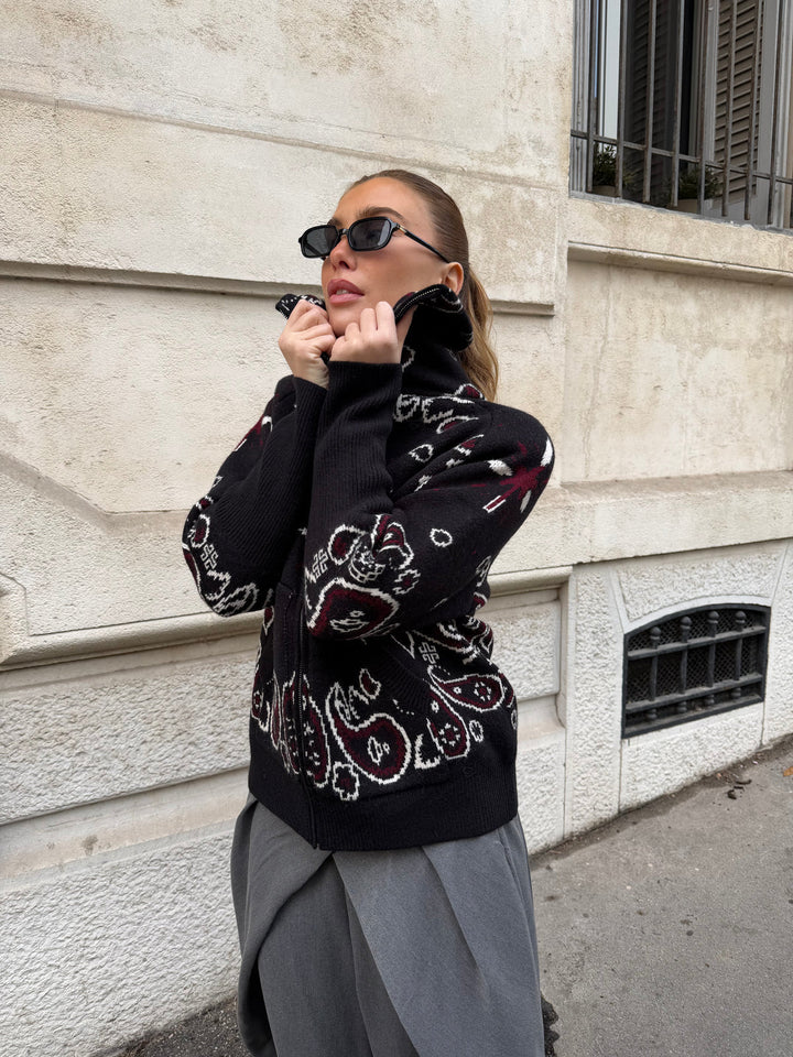 Paisvienne | Women's Oversized Paisley Print Zip-Up Knit Cardigan 11