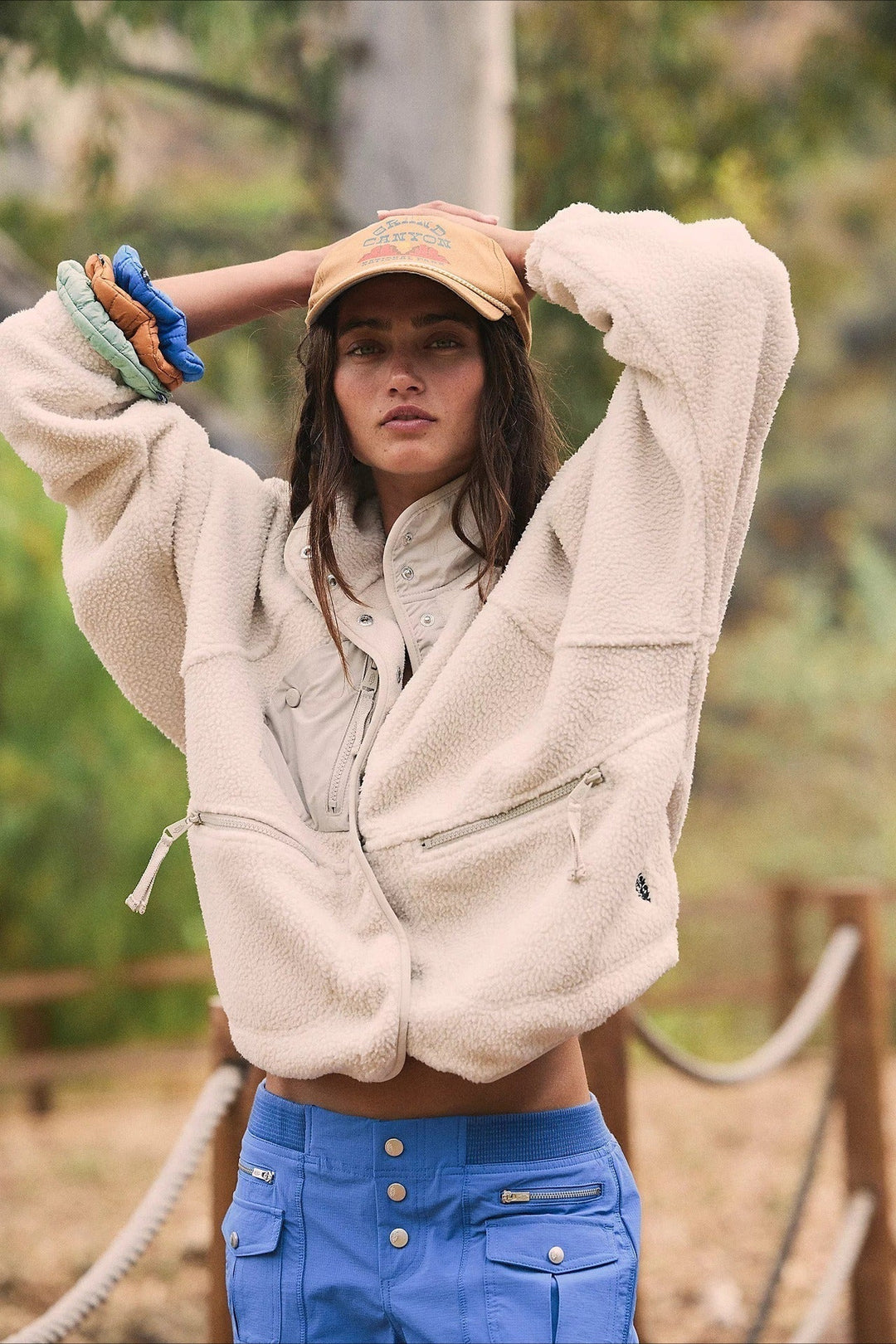 Norvellae | Women's Cropped Sherpa Fleece Jacket with Stand Collar 10