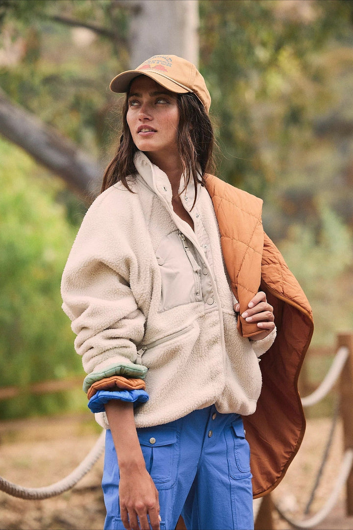 Norvellae | Women's Cropped Sherpa Fleece Jacket with Stand Collar 2