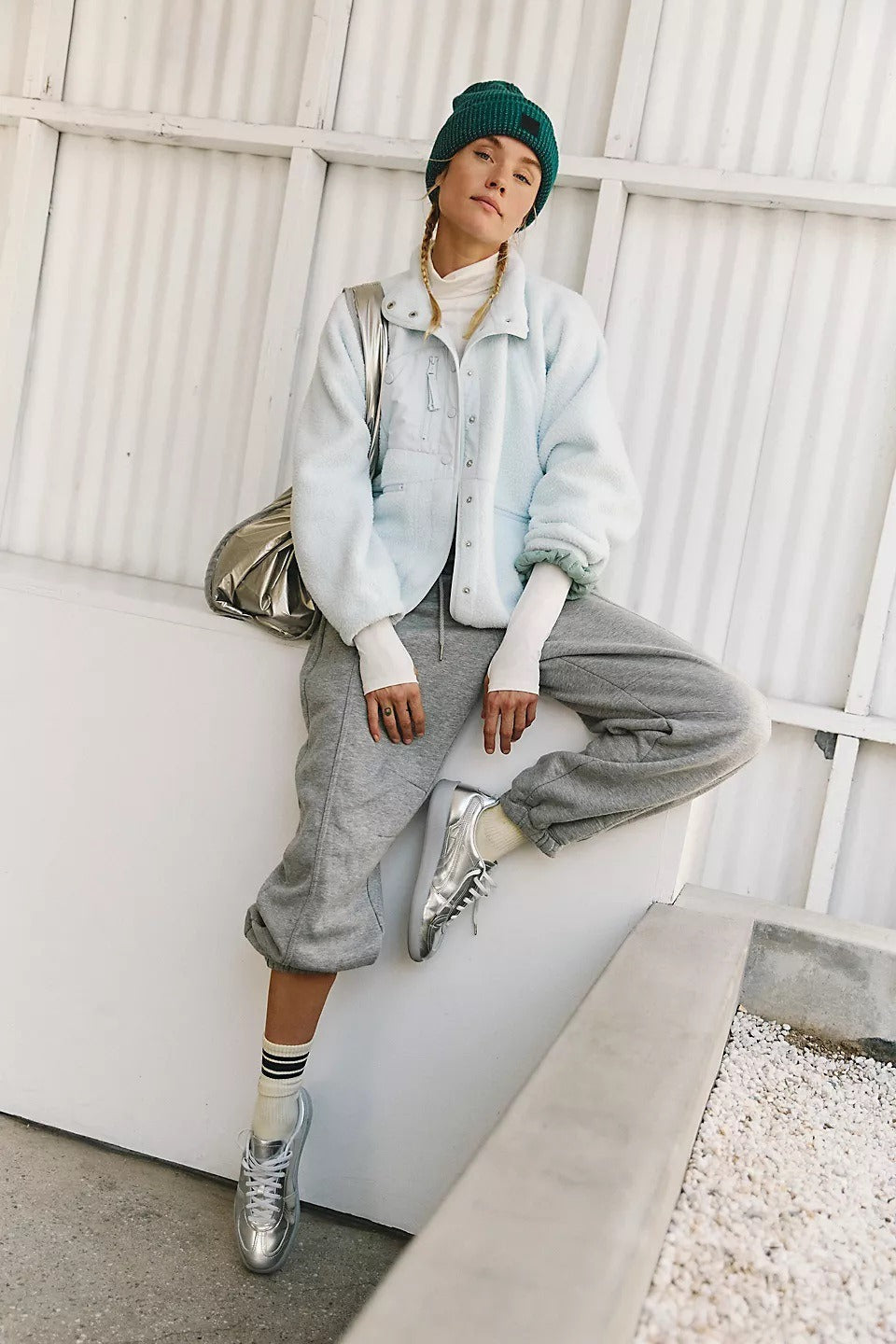 Norvellae | Women's Cropped Sherpa Fleece Jacket with Stand Collar 3