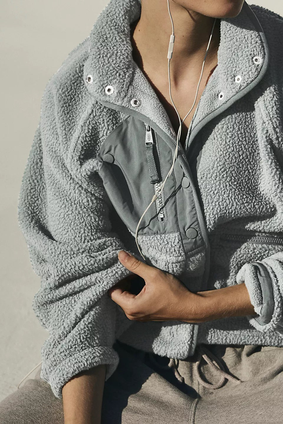Norvellae | Women's Cropped Sherpa Fleece Jacket with Stand Collar 12