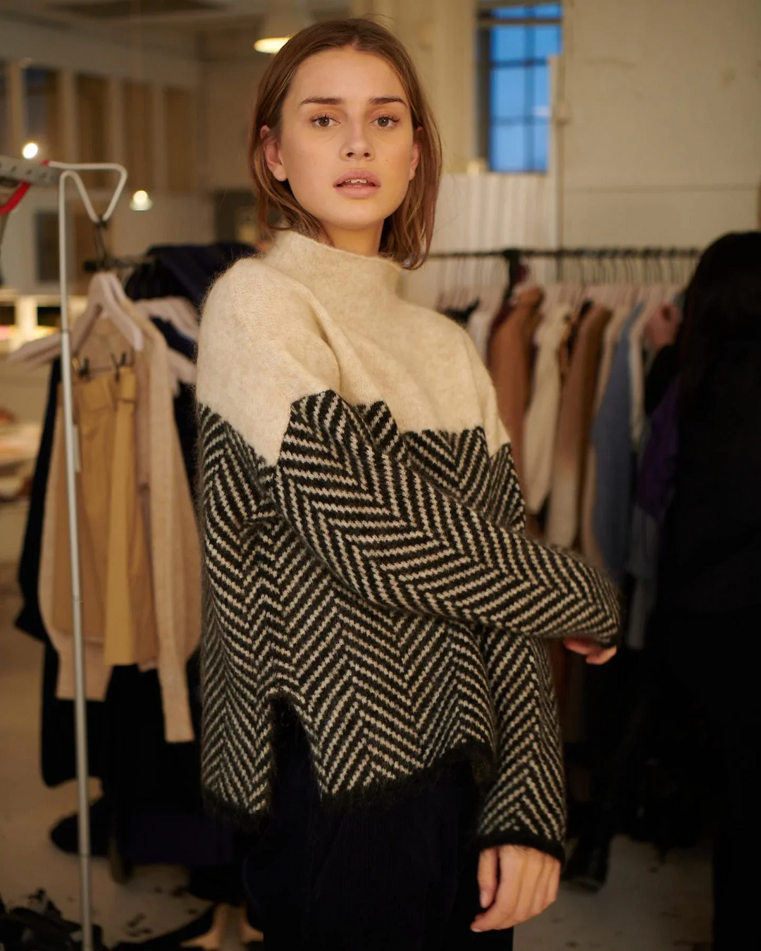 Elsmira | Women's Luxury Cashmere Turtleneck Sweater 6